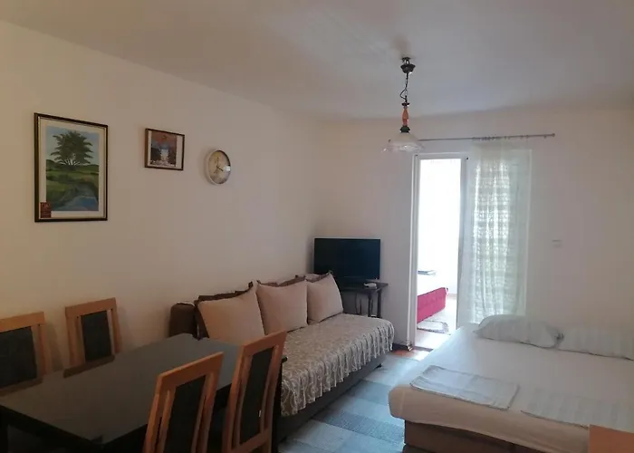 A&J Apartment